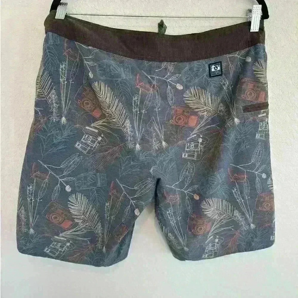 HippyTree Safari Trunk Size 33 - Picture 2 of 7